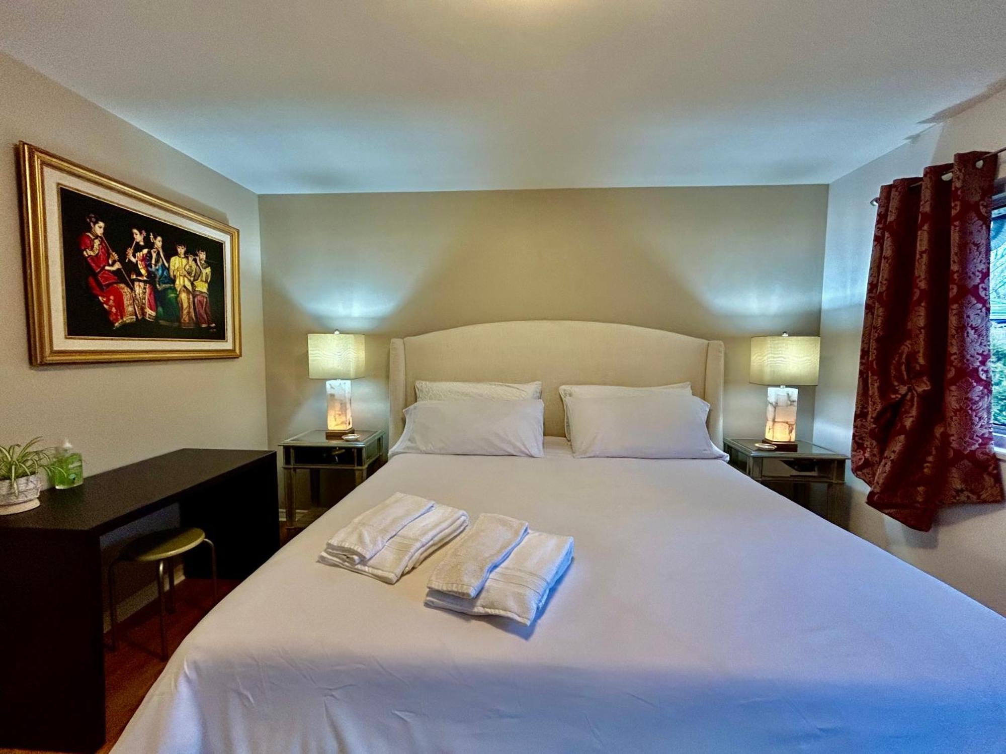 North Nanaimo Gem - Garden-View Room With Private Ensuite Ngoại thất bức ảnh